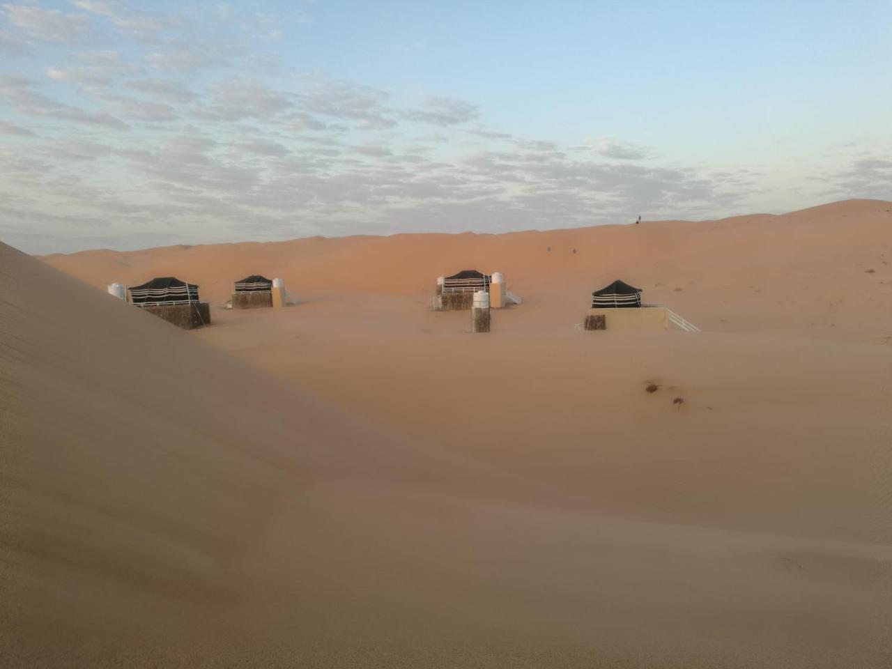 Oman Desert Private Camp Shāhiq Exterior photo